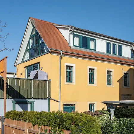 Elbloft Am Elberadweg Mit Apartament *